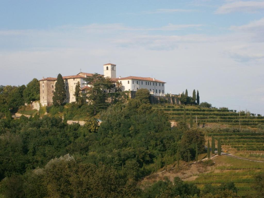 Le Badie Wine Resort Rosazzo Экстерьер фото